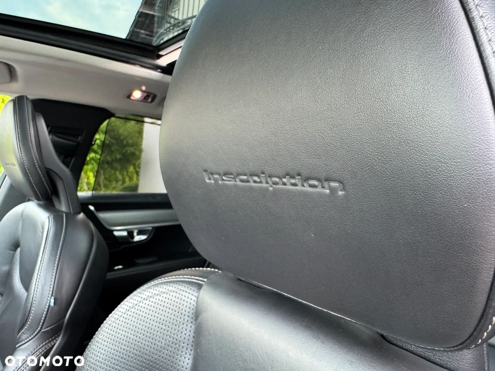 Volvo V90 D5 AWD Geartronic Inscription - 32