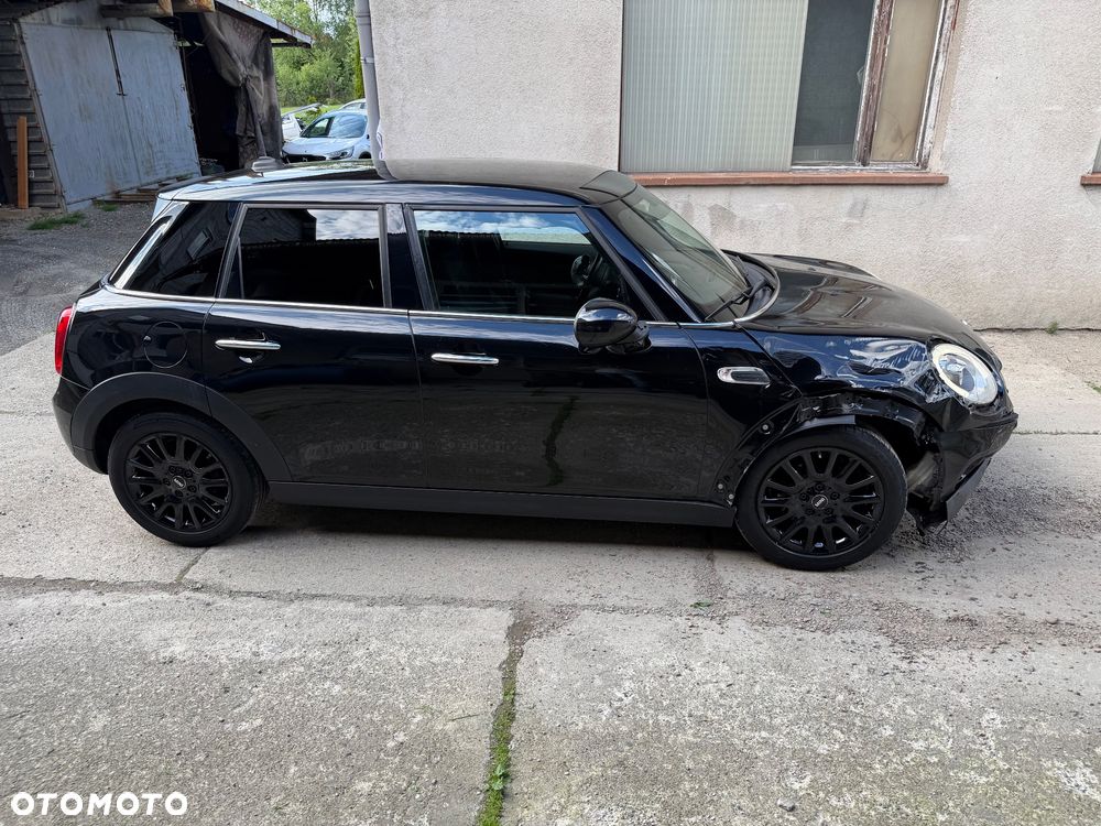 MINI Cooper Seven Chili - 30