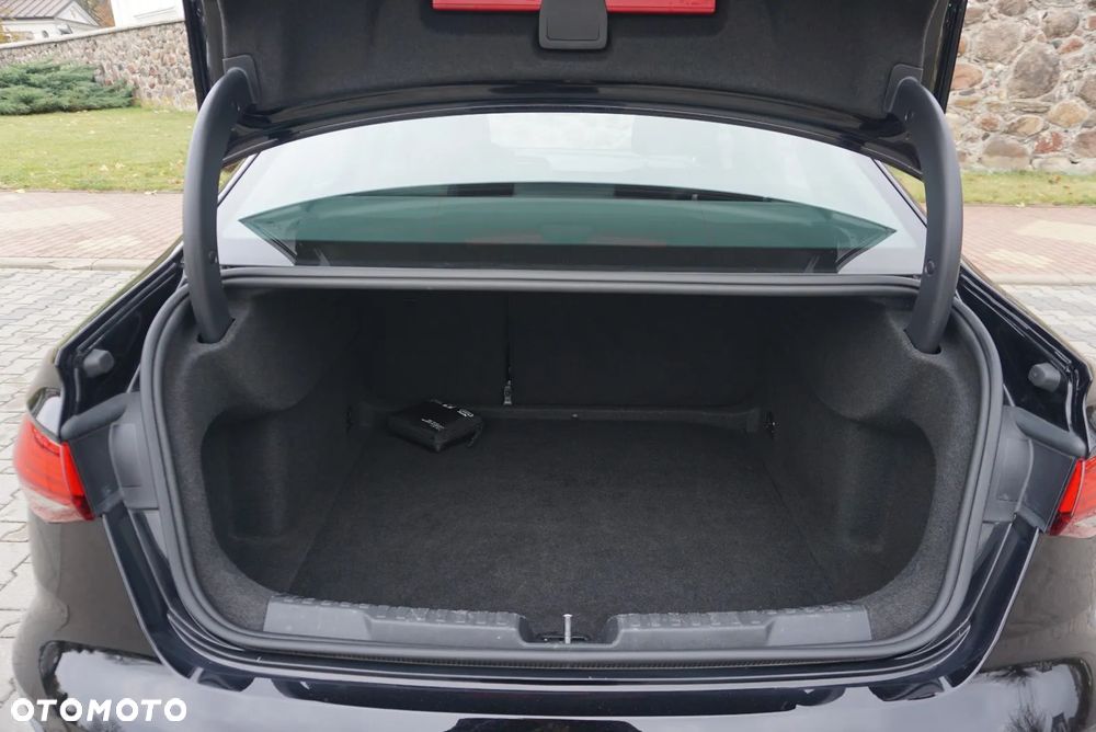 Audi A3 Limousine 35 TFSI S tronic - 16