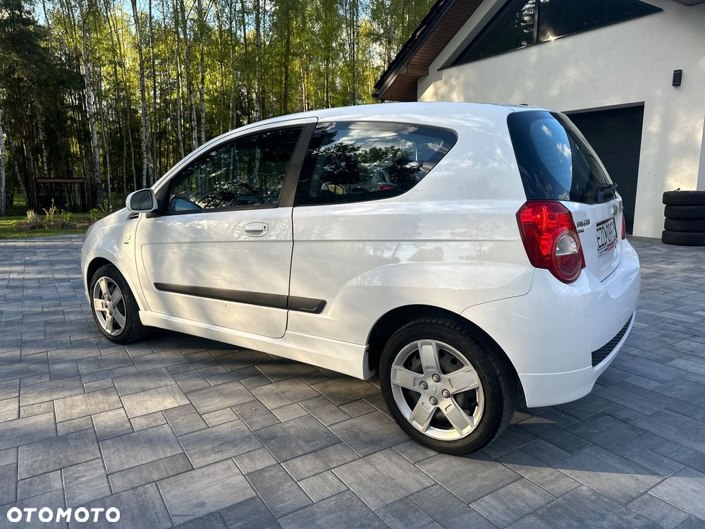 Chevrolet Aveo 1.2 LS - 22