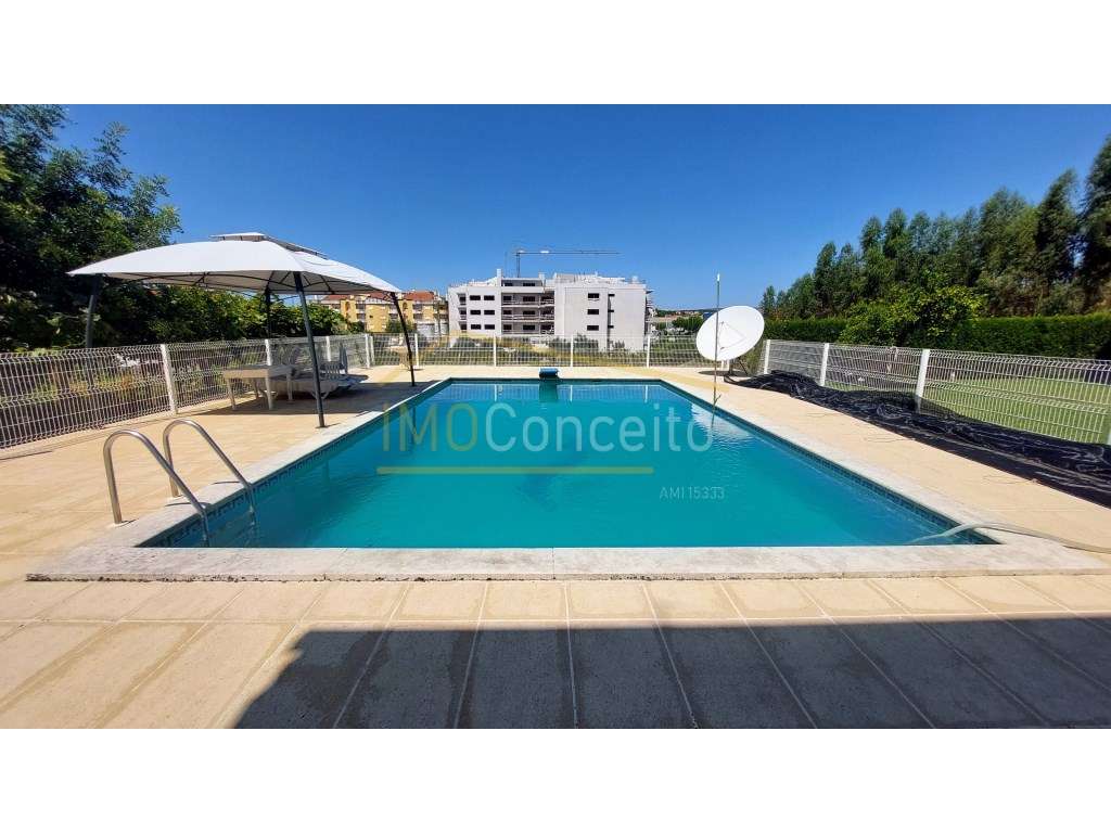 Moradia Bi- Familiar | Piscina |Terreno | Garagem Fechada | Entronc... - Grande imagem: 5/35