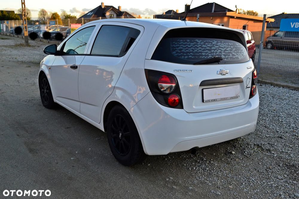 Chevrolet Aveo 1.2 LS+ - 10