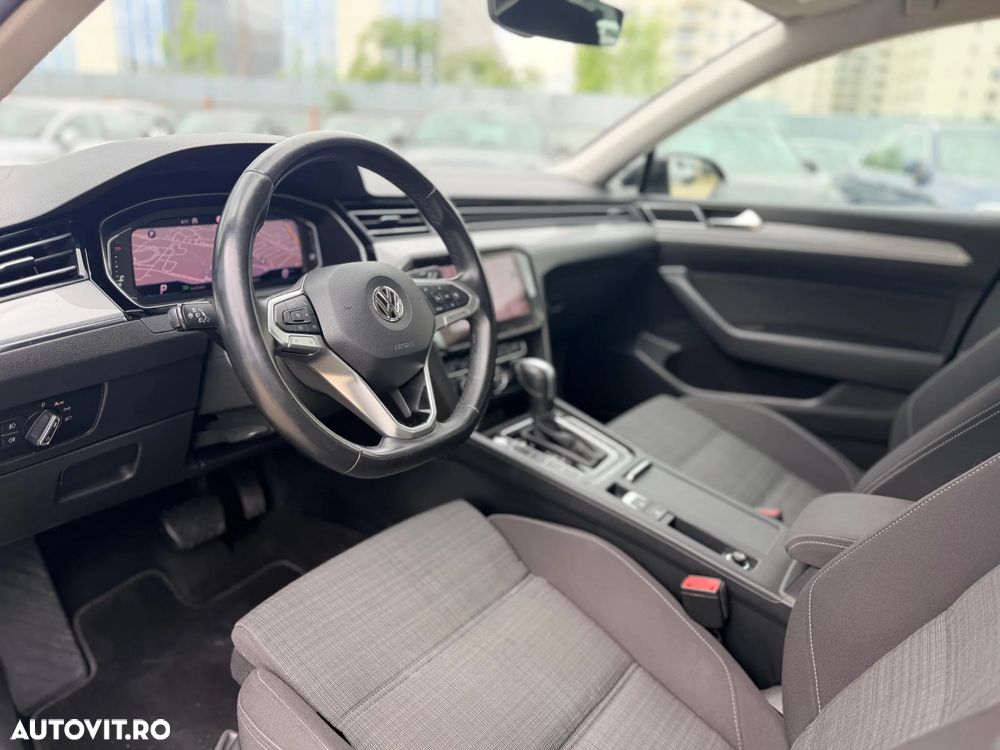 Volkswagen Passat 2.0 TDI DSG Highline - 11