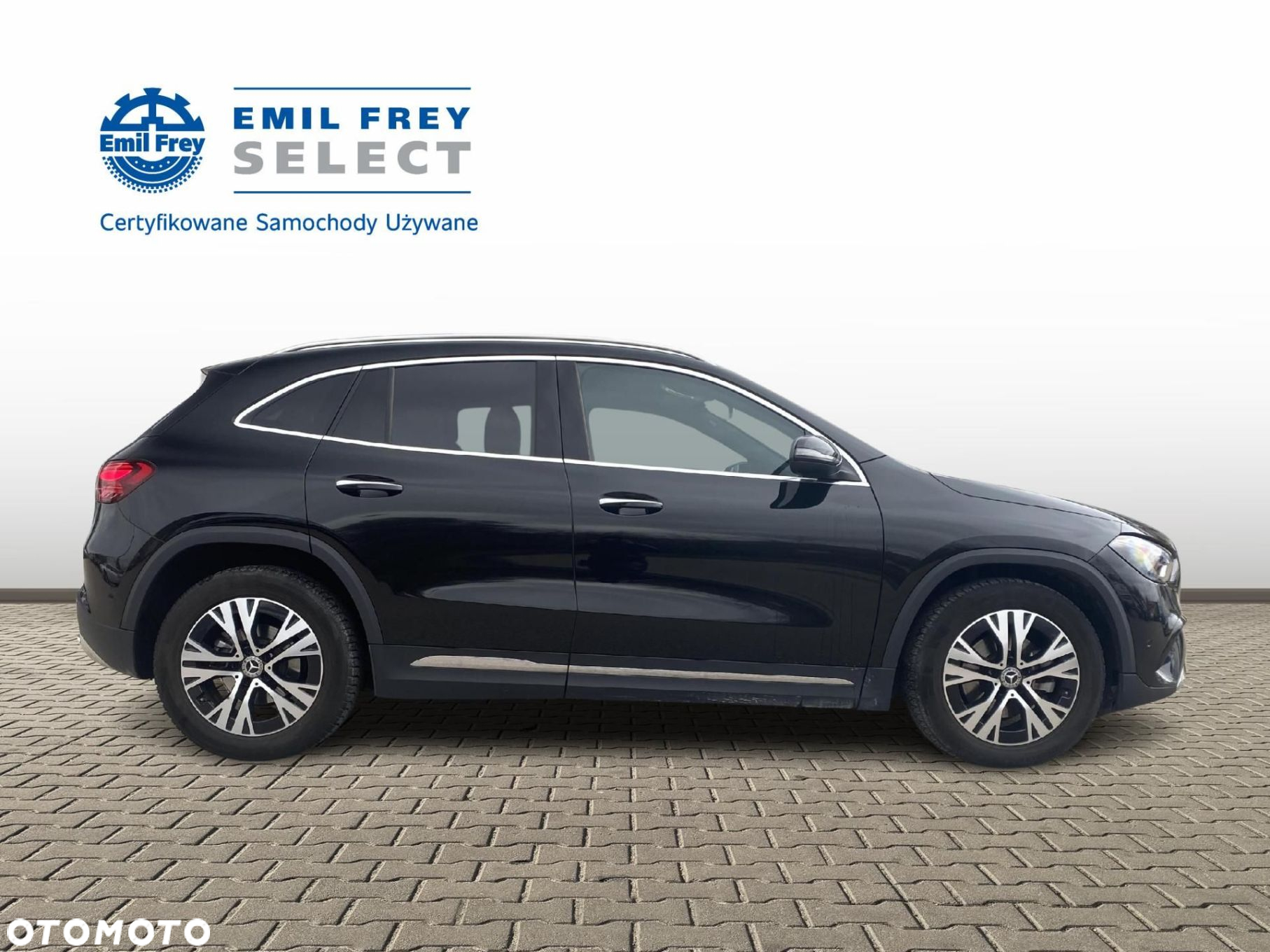 Mercedes-Benz GLA - 6