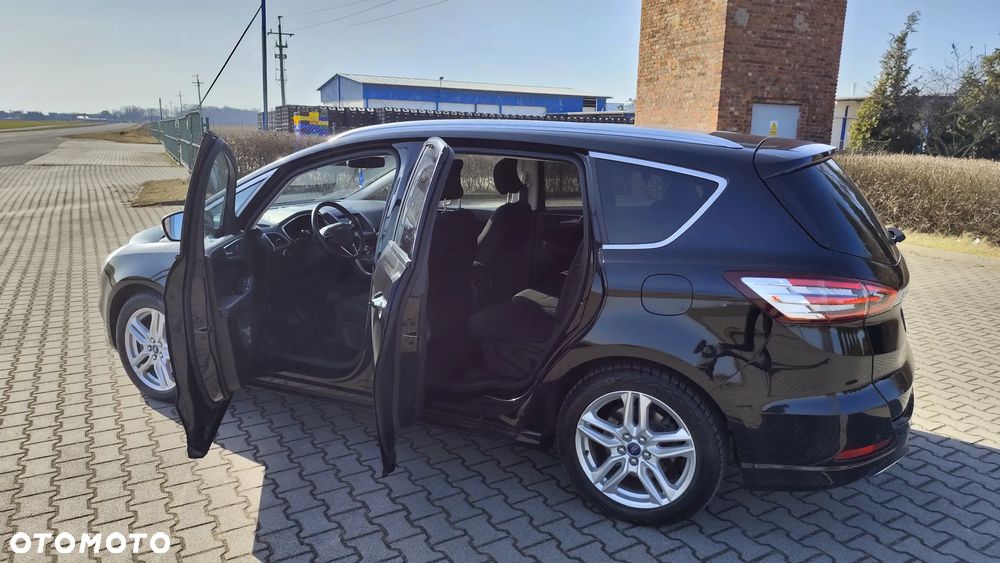 Ford S-Max 2.0 TDCi Titanium PowerShift - 6