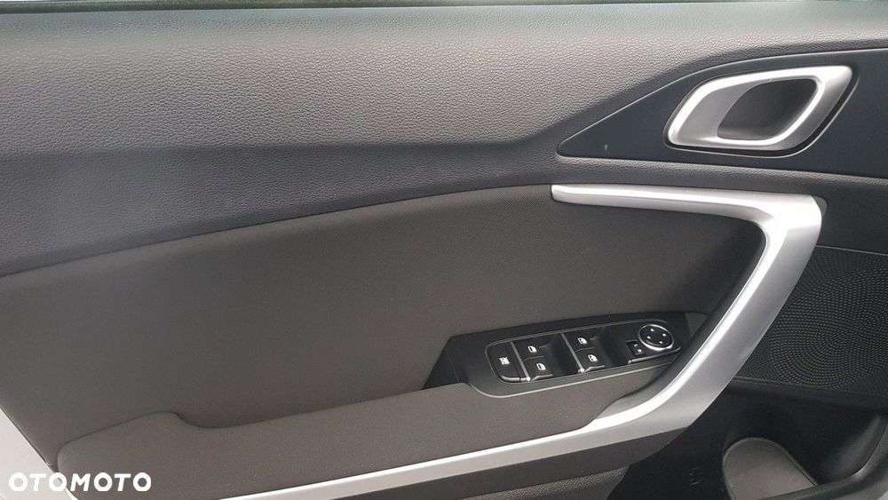 Kia Ceed - 19