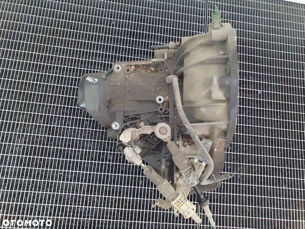 SKRZYNIA BIEGÓW MANUALNA 8200247902 NISSAN MICRA III K12 8200247902 - 5