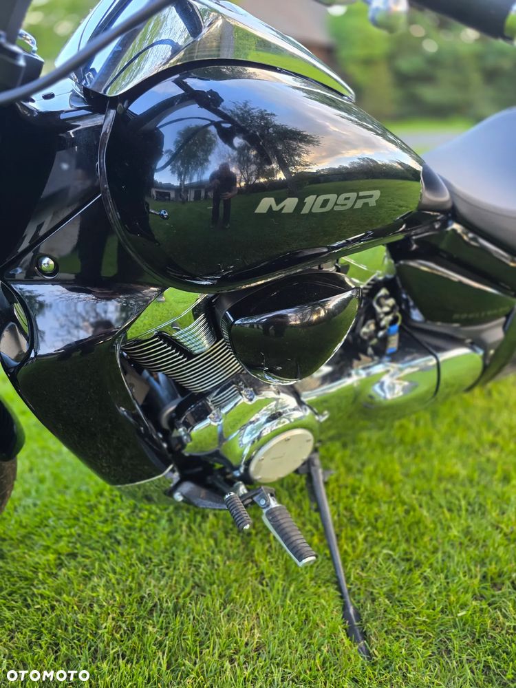Suzuki Boulevard - 22