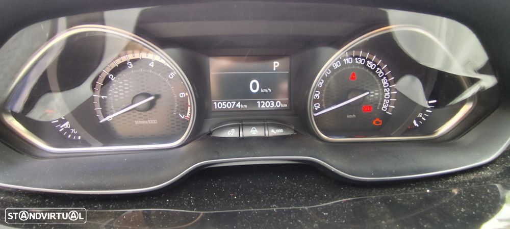 Peugeot 2008 PureTech 110 Stop&Start EAT6 GT-Line Edition - 12