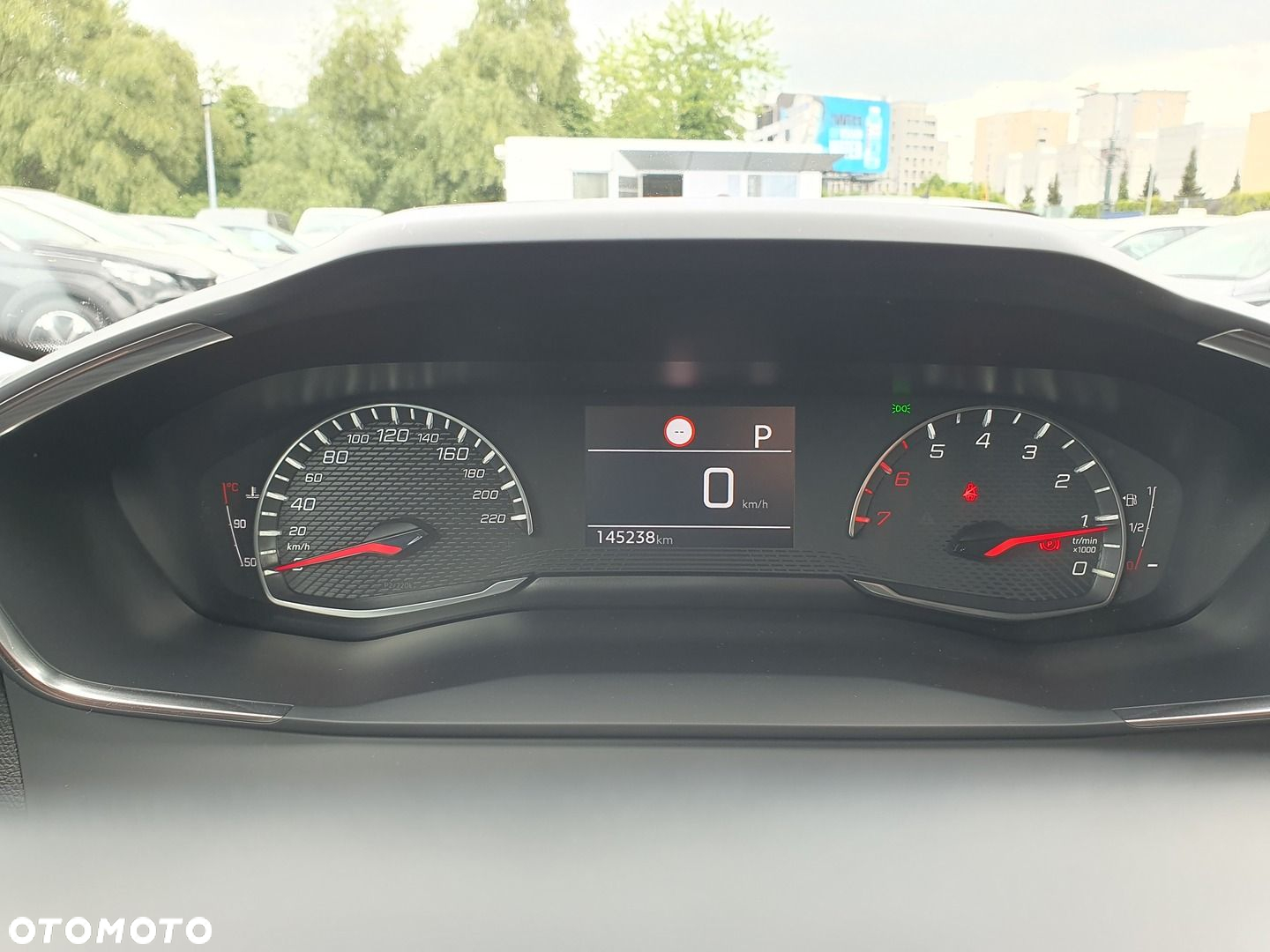 Peugeot 2008 1.2 PureTech Active Pack S&S EAT8 - 11