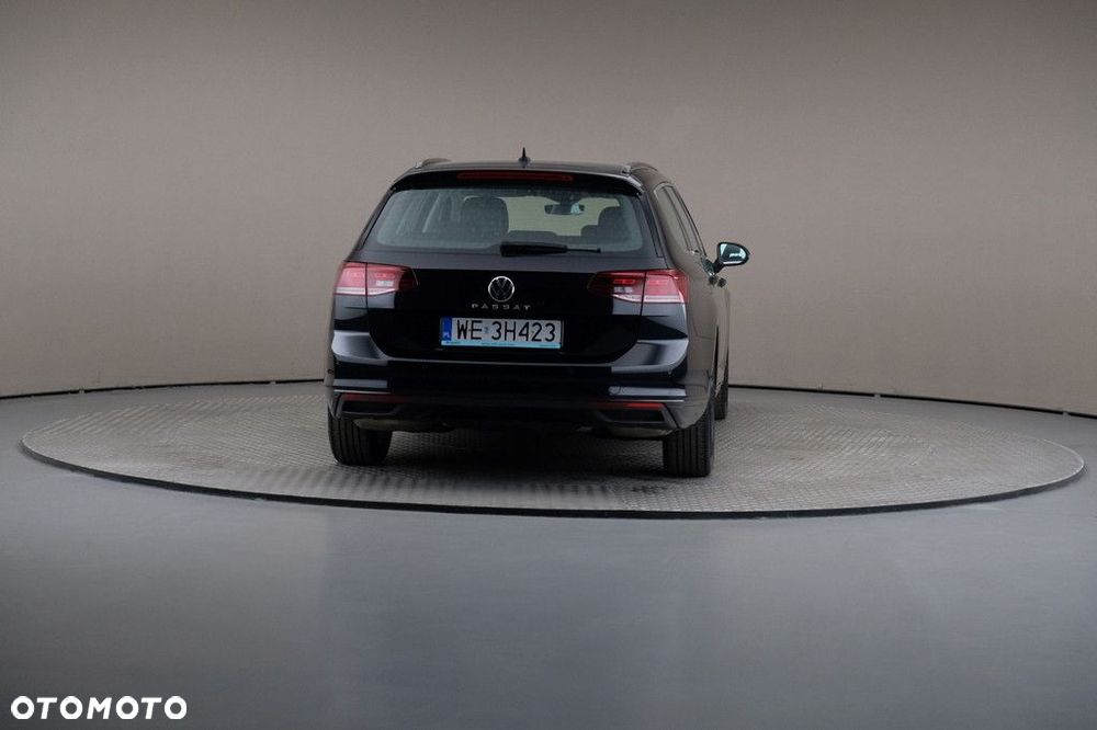 Volkswagen Passat Variant 2.0 TSI Business DSG - 5