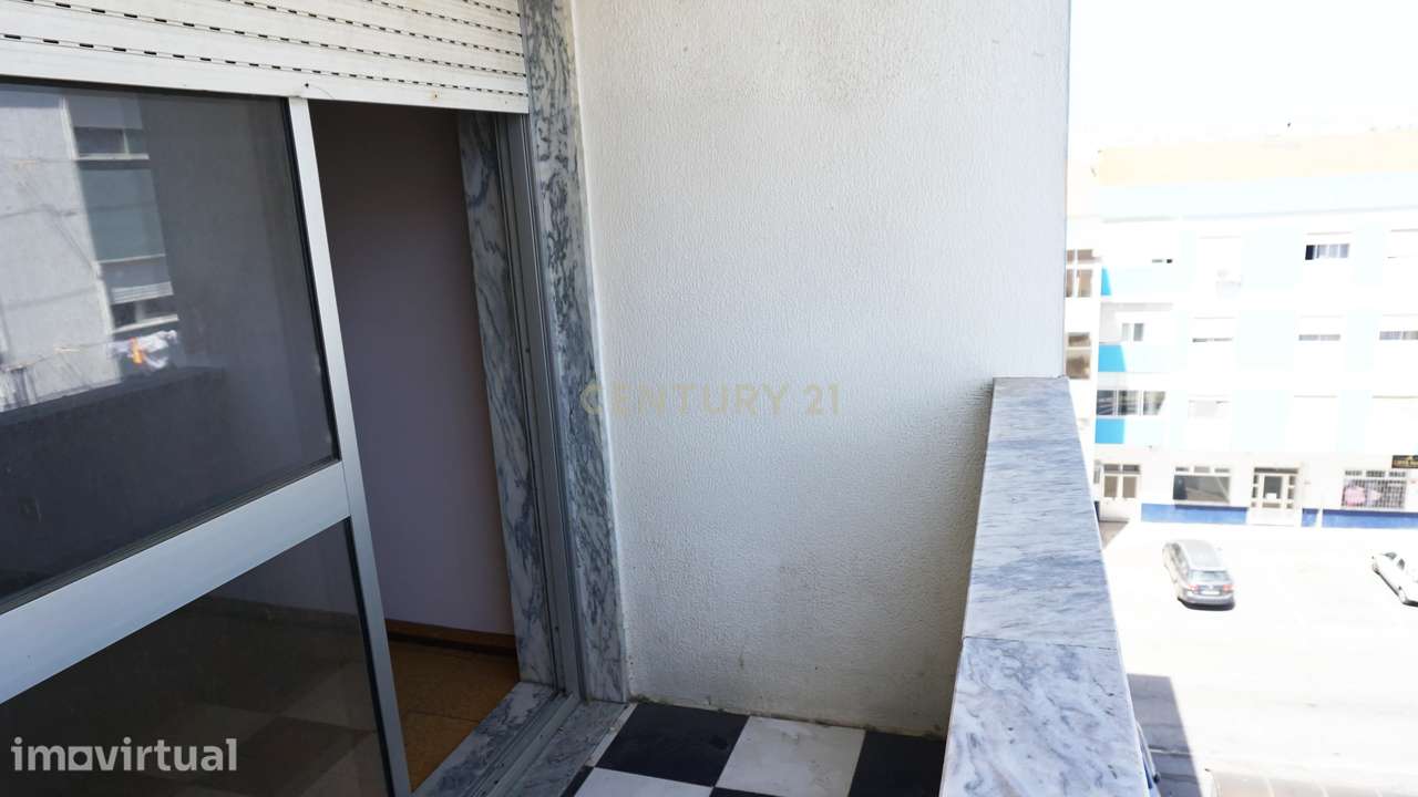 Apartamento T2 na Quinta da Boa Hora, Arrentela, com varanda - Grande imagem: 4/28