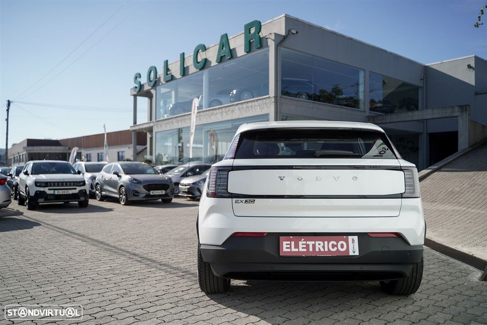Volvo EX30 69 kWh Single Motor Extended Range Core - 6