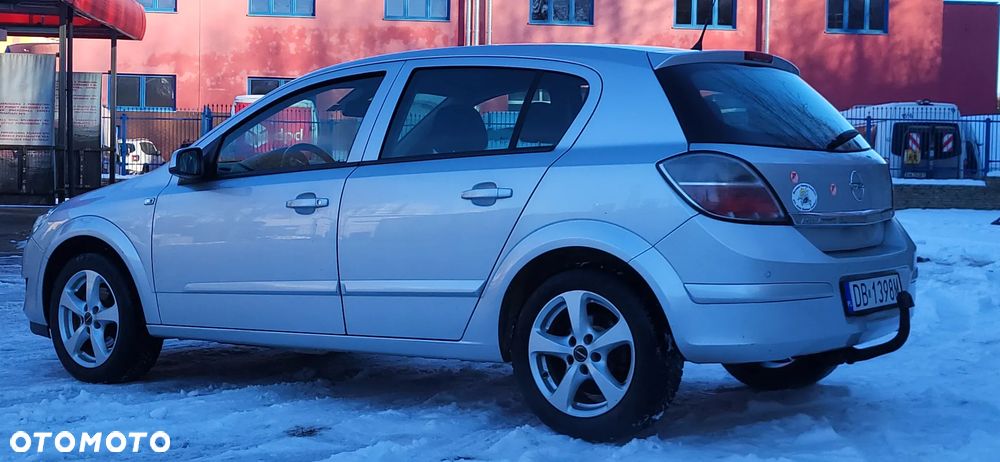 Opel Astra 1.8 Innovation - 10