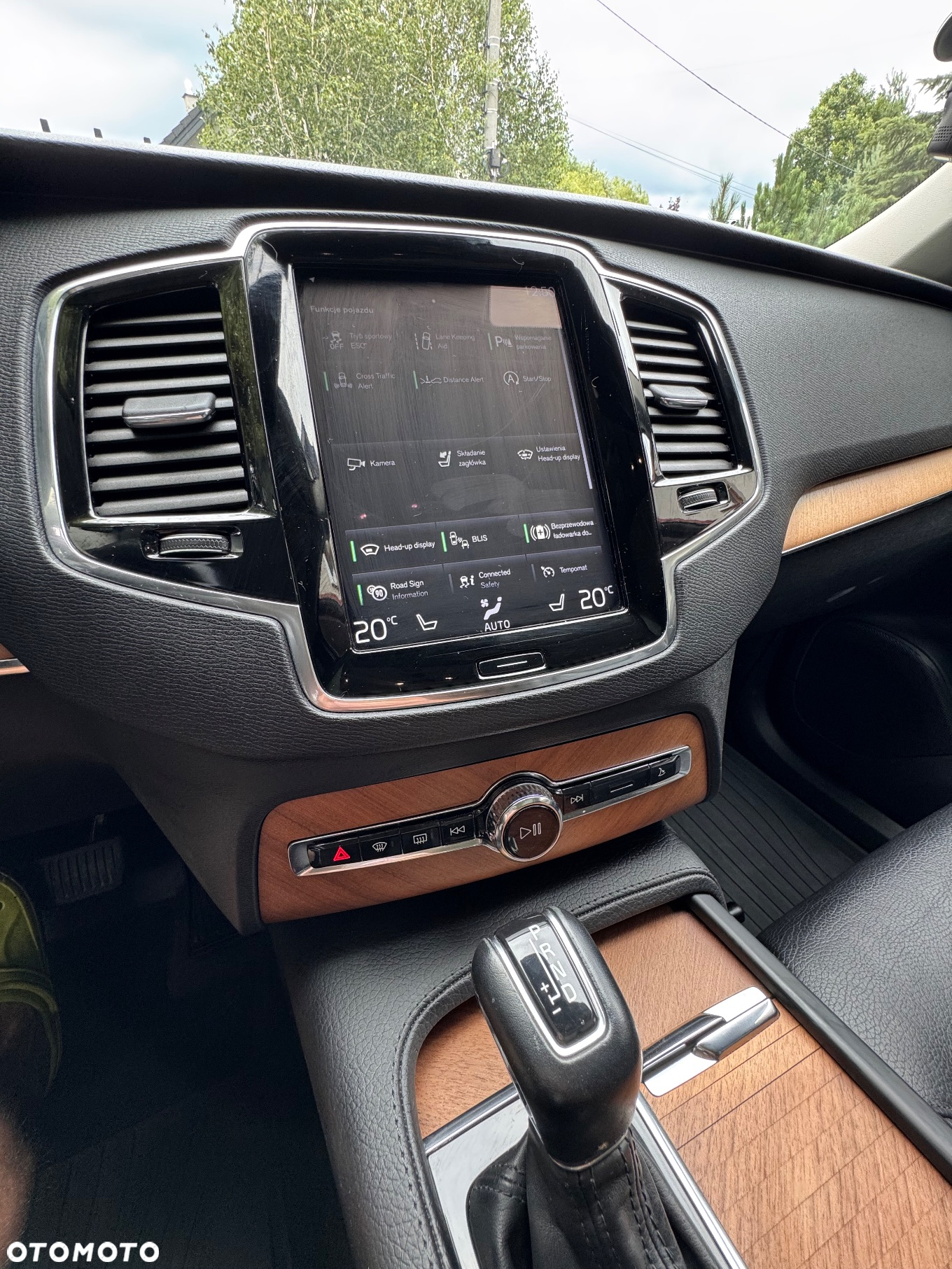Volvo XC 90 T6 AWD Momentum 7os - 11