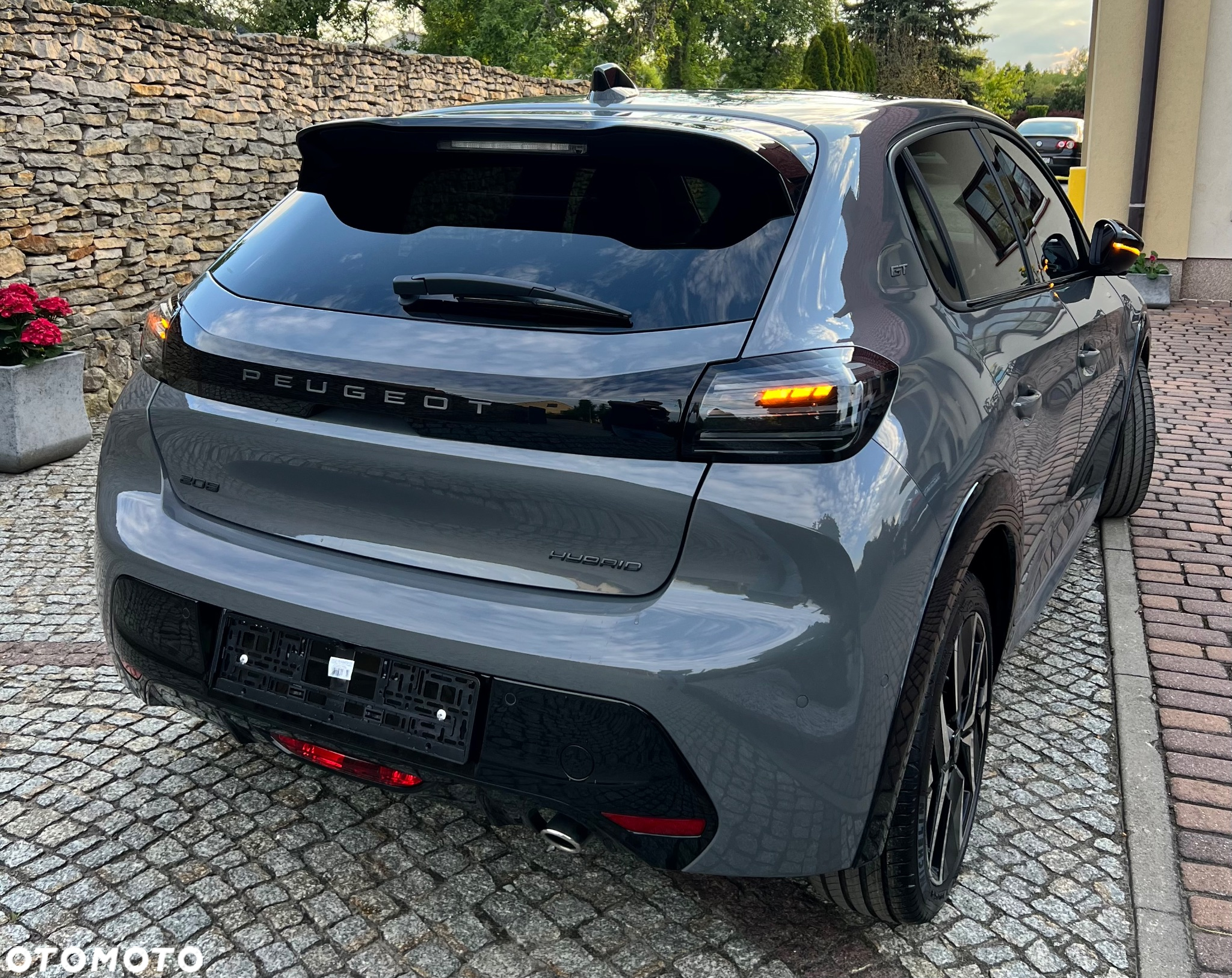 Peugeot 208 1.2 mHEV GT - 4