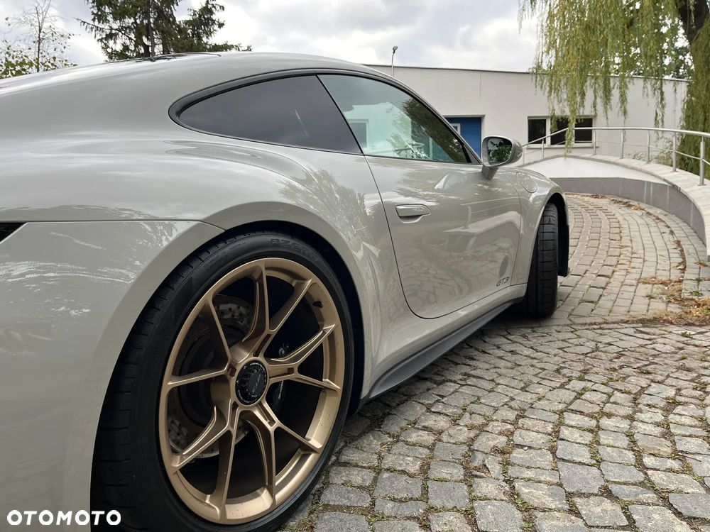 Porsche 911 GT3 PDK - 12