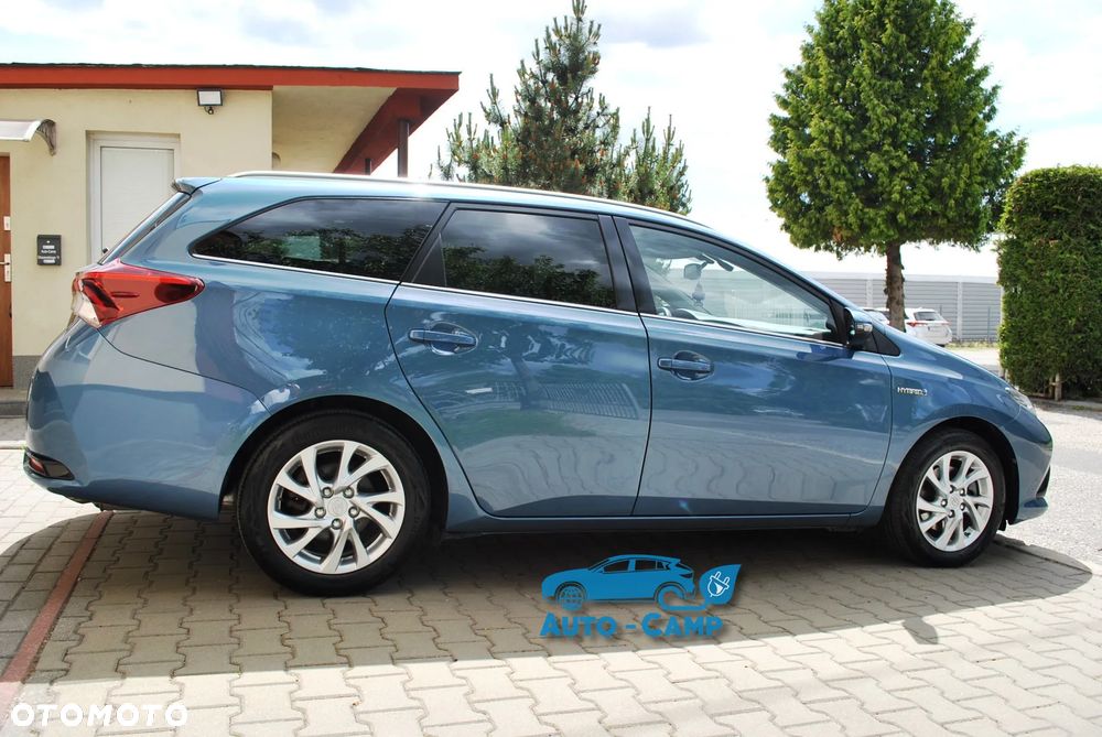 Toyota Auris - 12