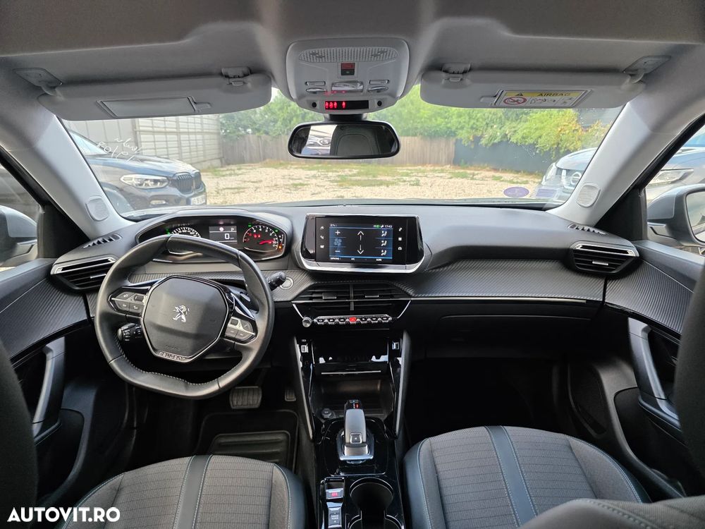 Peugeot 2008 PureTech 130 EAT8 GT Pack - 19