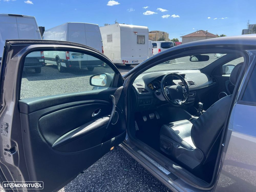 Renault Mégane Coupe 2.0 T 16V RS - 14