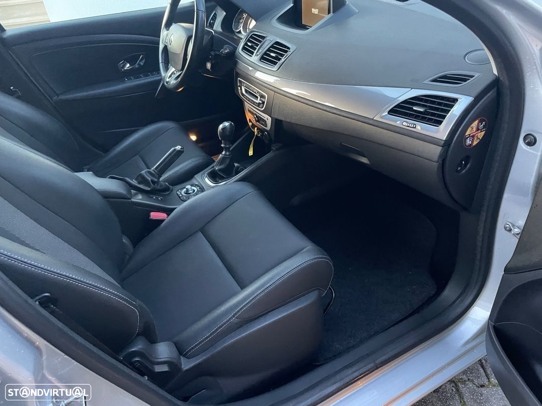 Renault Mégane Sport Tourer 1.5 dCi Confort SS - 25