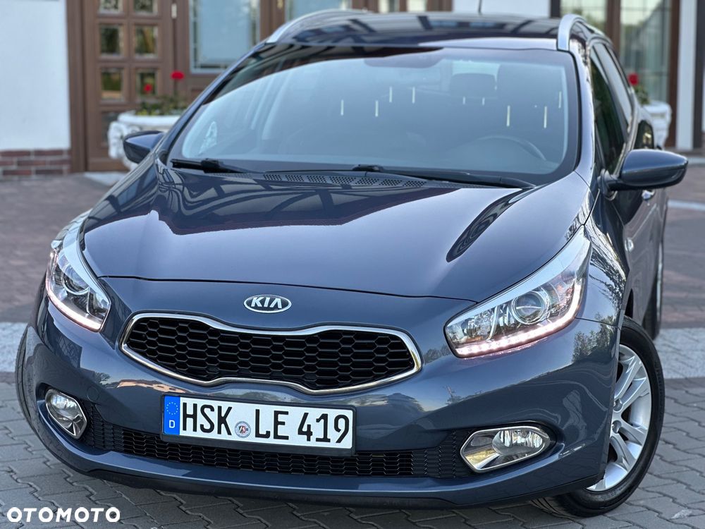 Kia Ceed 1.4 CVVT Dream-Team Edition - 2