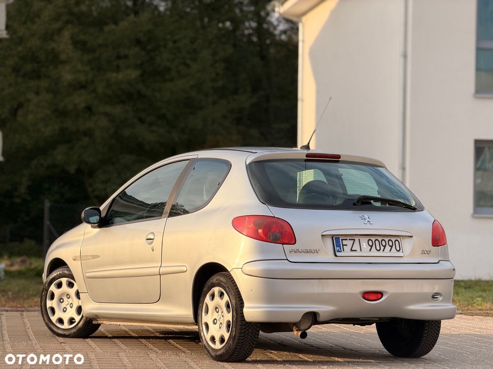 Peugeot 206 - 11