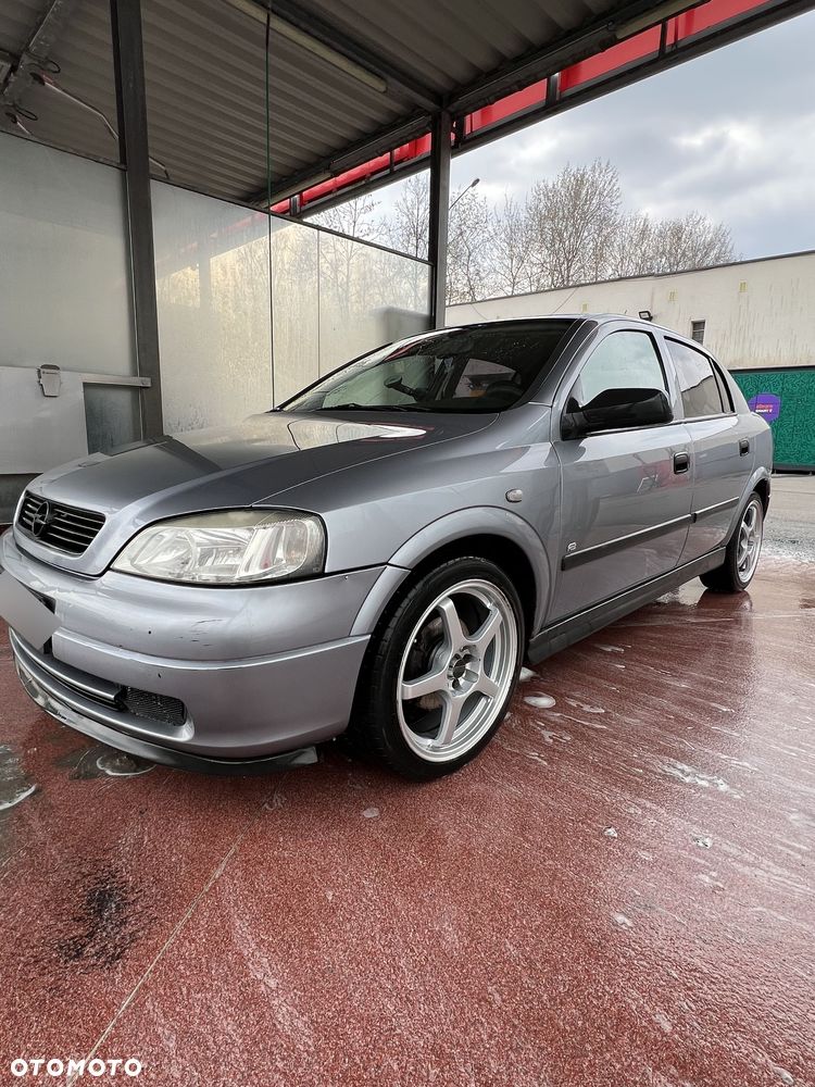 Opel Astra 1.6 Start - 12