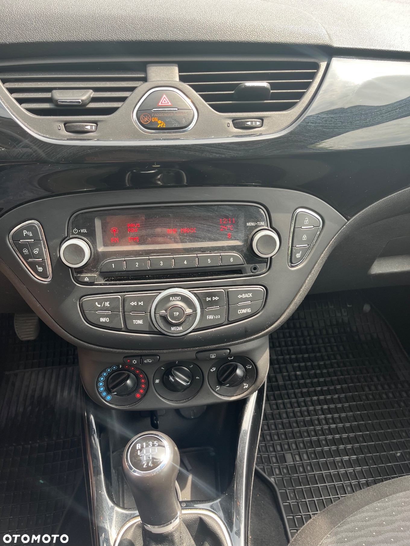 Opel Corsa 1.4 drive - 13