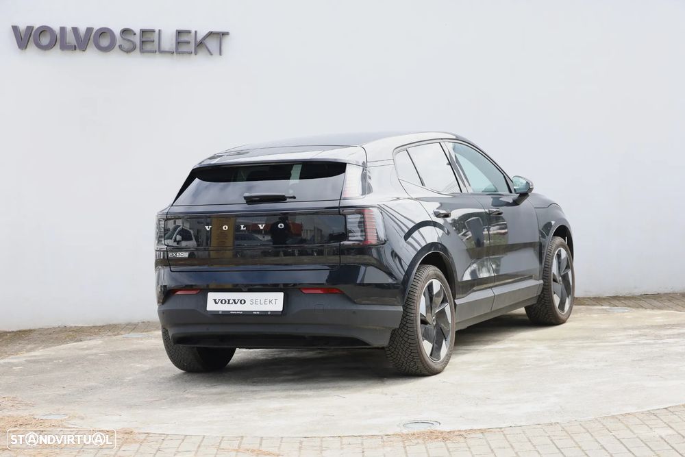 Volvo EX30 Single Motor Extended Range RWD Plus - 3