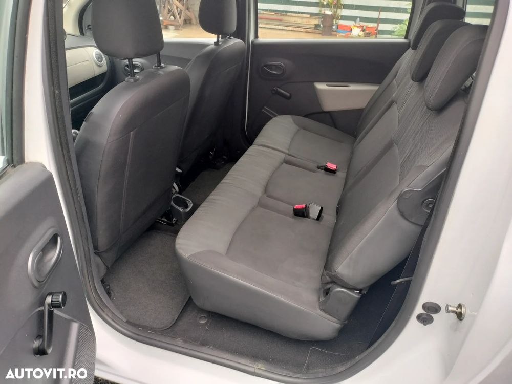 Dacia Lodgy dCi 90 Essential - 9
