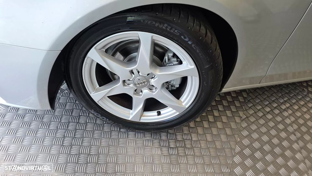 Audi A4 Avant 2.0 TDI Sport - 29