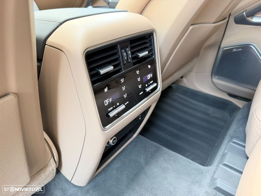 Porsche Cayenne Turbo S E-Hybrid - 7