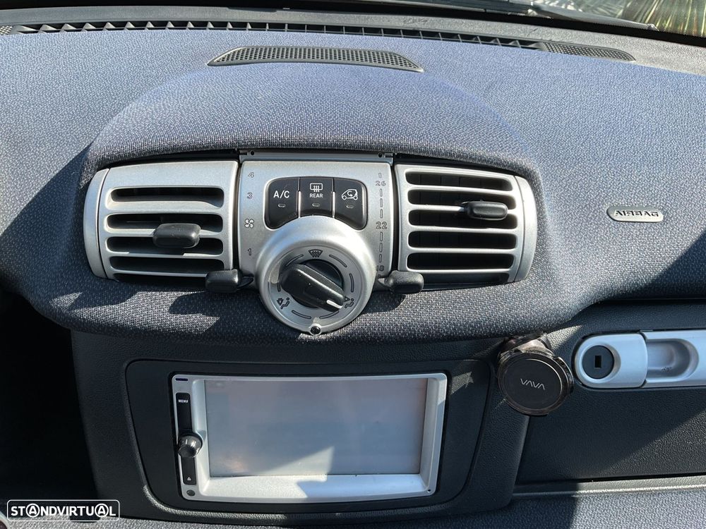 Smart ForTwo Coupé 1.0 mhd Passion 71 Softouch - 25
