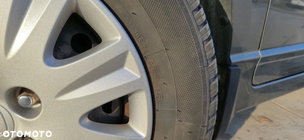 Honda Civic 1.8 Comfort - 13