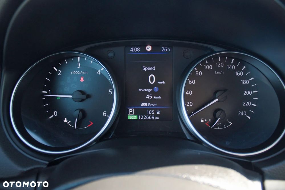 Nissan Qashqai 1.7 dCi Xtronic ALL-MODE 4x4i TEKNA - 12