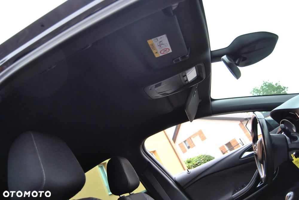 Opel Astra 1.4 T Dynamic - 27