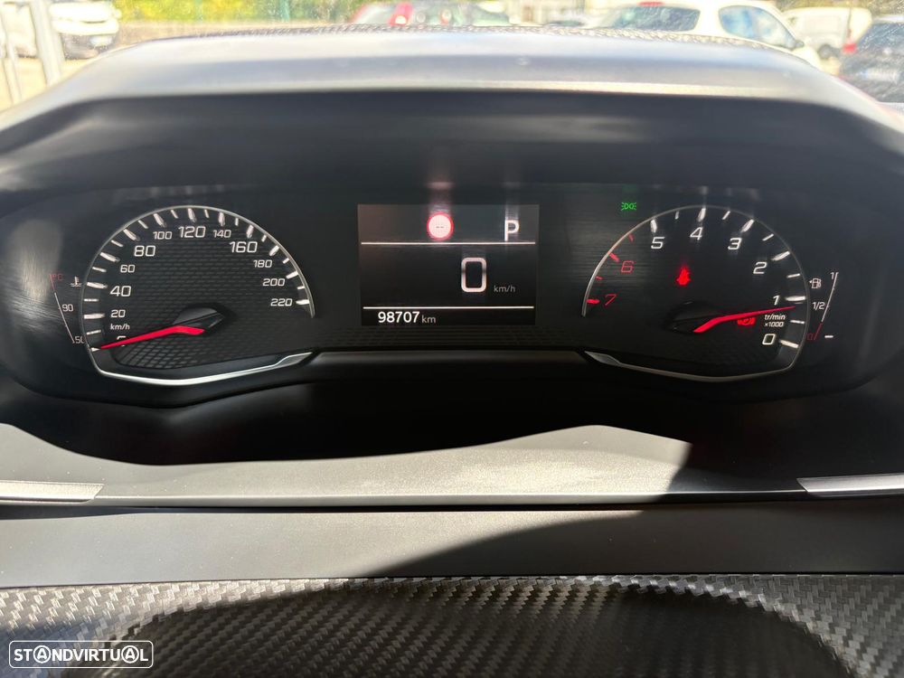 Peugeot 2008 - 7