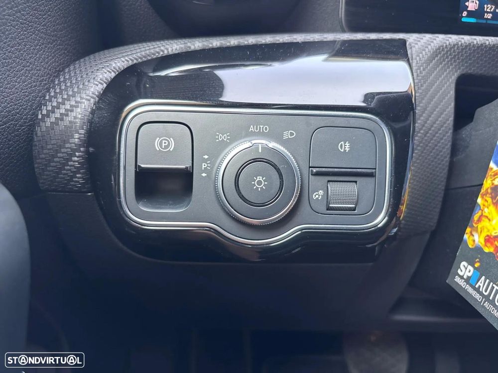 Mercedes-Benz A 250 — fotografia 25