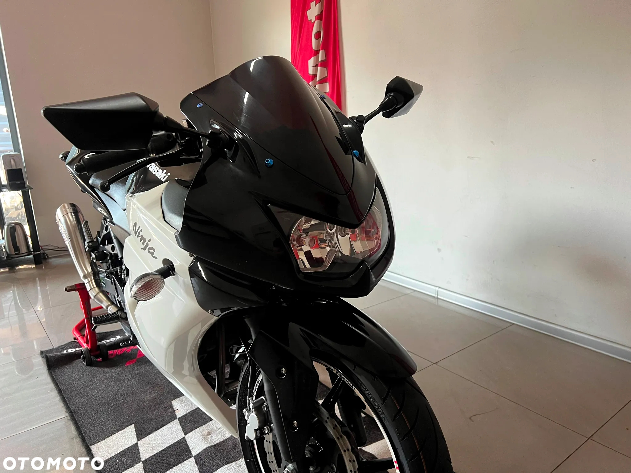 Kawasaki Ninja 250R - 17