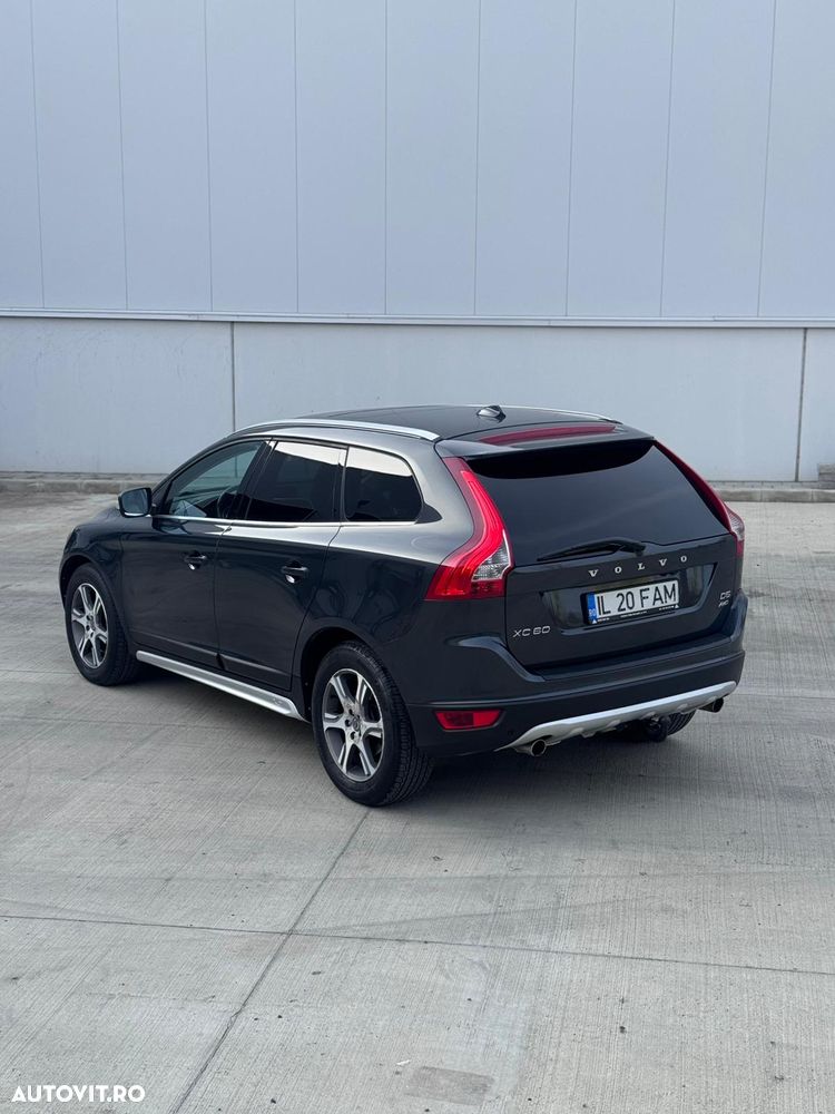 Volvo XC 60 D5 AWD A6 Basic - 8