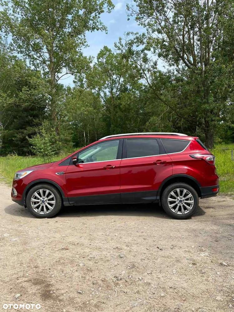 Ford Escape 2.0 EcoBoost AWD Titanium - 29