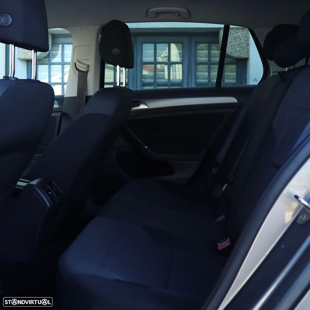 VW Golf 1.6 TDI BlueMotion Comfortline - 22