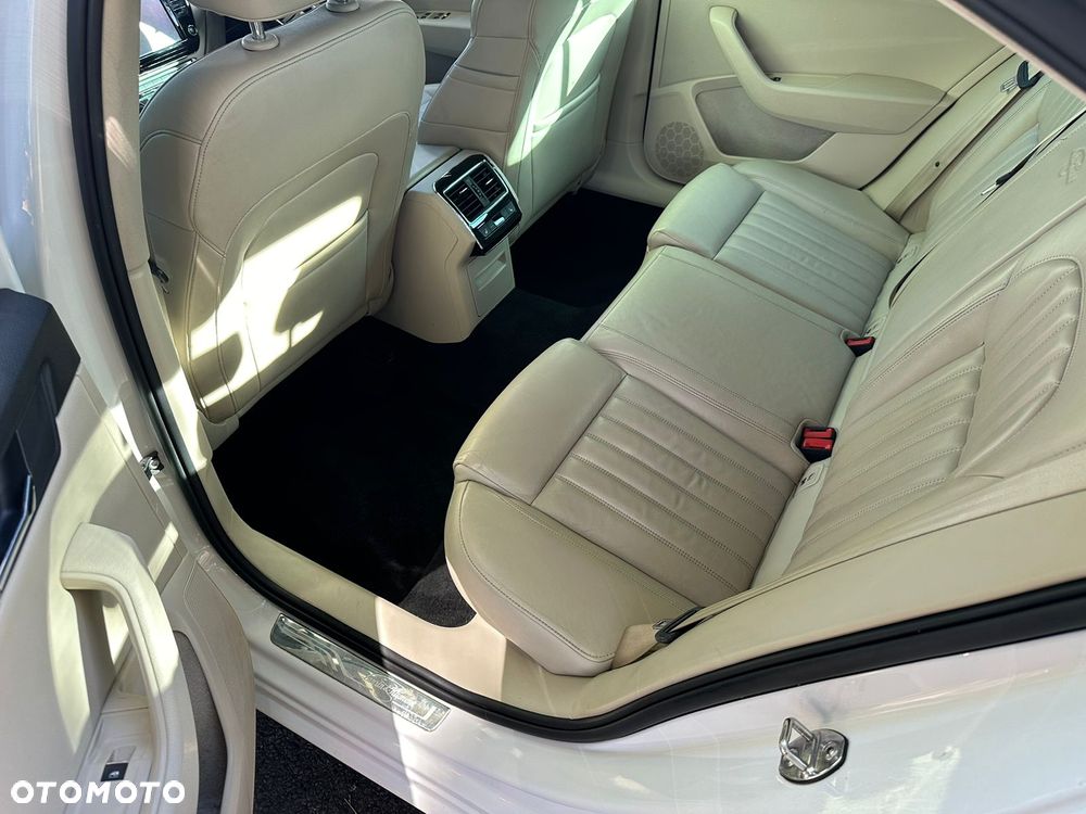 Skoda Superb 2.0 TDI L&K - 16