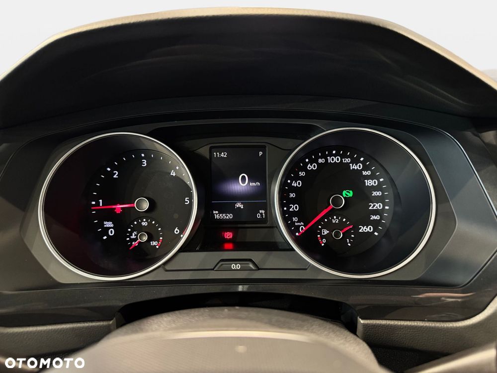 Volkswagen Tiguan - 22