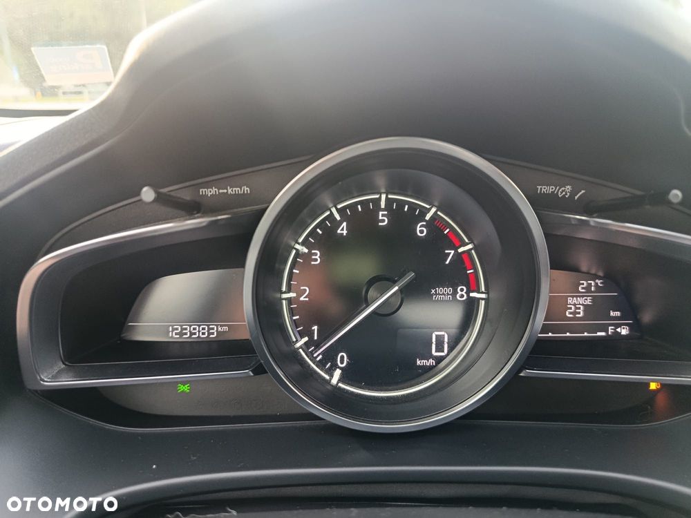 Mazda 3 - 10