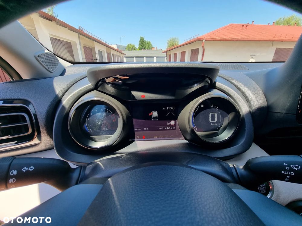 Toyota Yaris 1.5 Executive - 7