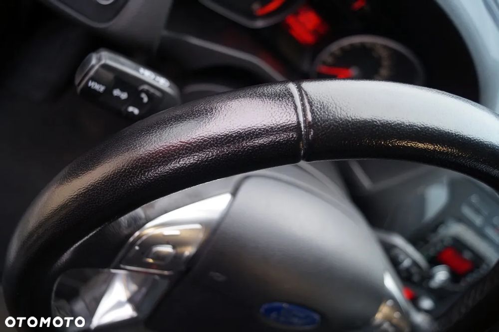 Ford Mondeo 1.6 TDCi Ambiente - 19