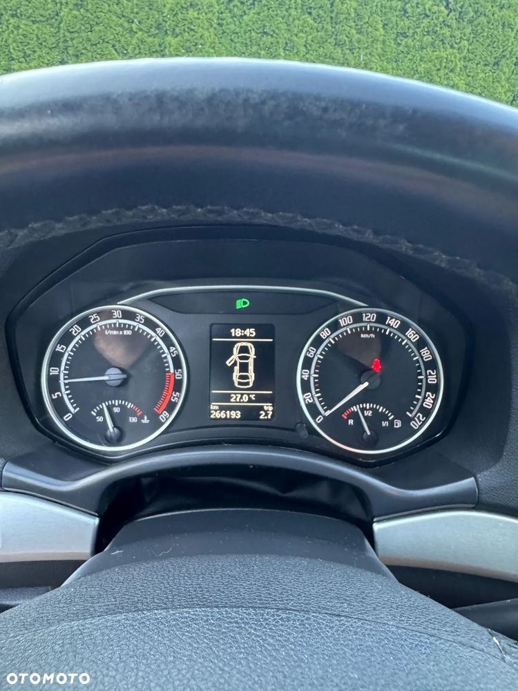 Skoda Octavia 2.0 TDI DPF RS - 17