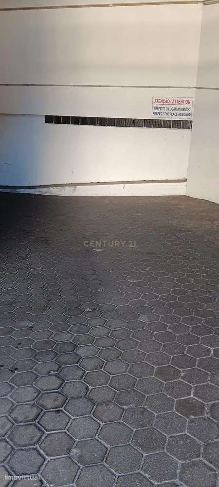 LUGAR GARAGEM  EM ALVOR JUNTO PASTELARIA SUIÇA - Grande imagem: 5/16